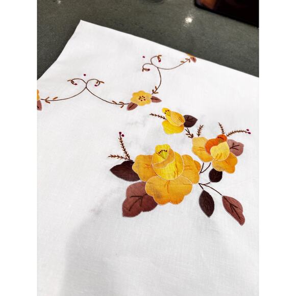 Vintage Square Appliqué & Embroidery Tablecloth Yellow Applied Flowers 40x40 - Picture 3 of 9